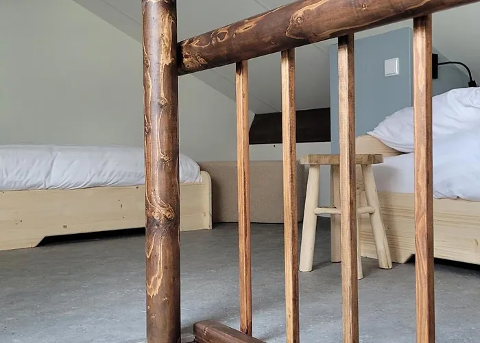 Casa de Férias Wellness Met Privesauna En Hot Tub - Glamping Aan De Maas *