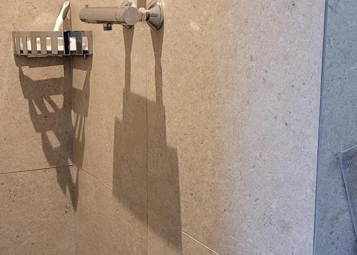 Wellness Met Privesauna En Hot Tub - Glamping Aan De Maas *